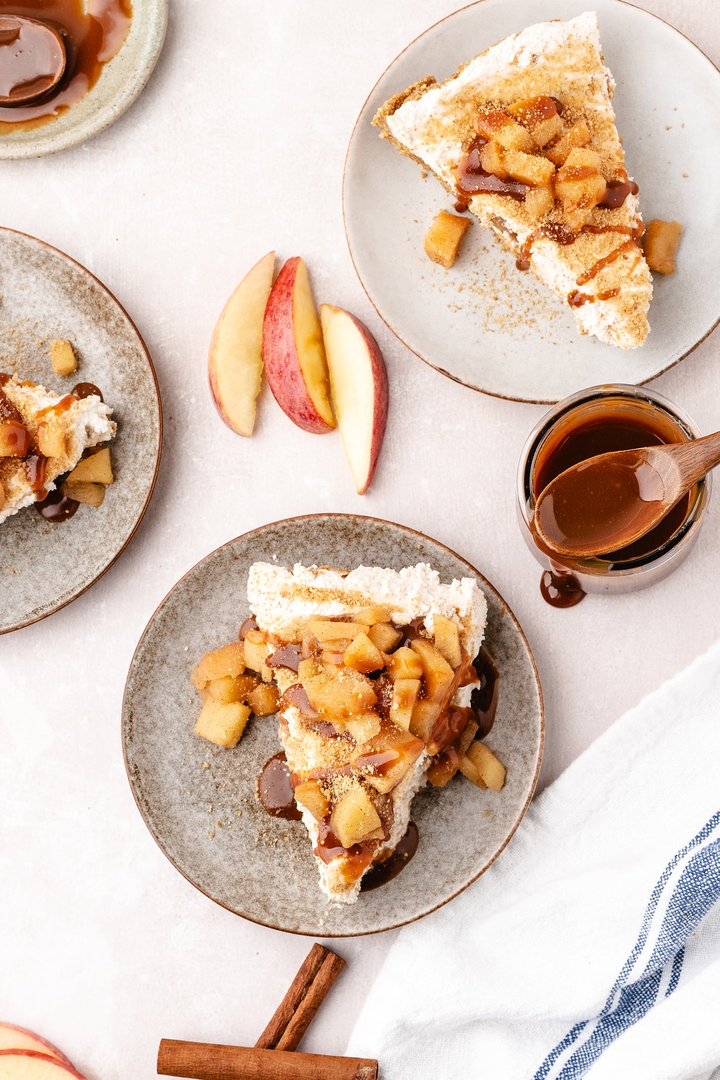 Apple Cheesecake