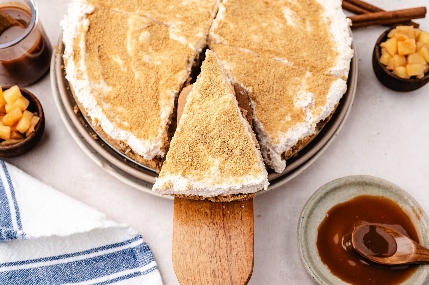 Apple Cheesecake
